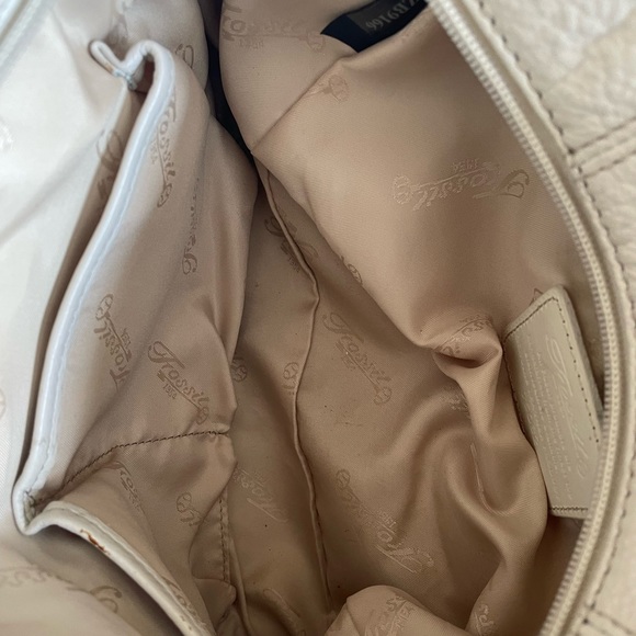 Fossil Purse with Optional Crossbody Strap - Picture 3 of 4